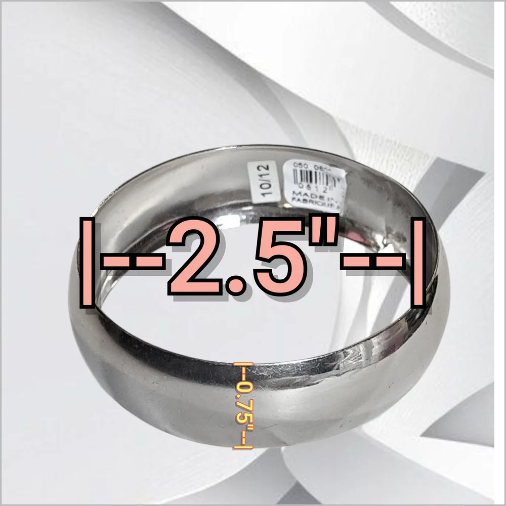 Silver Bangle Bracelet. NWT